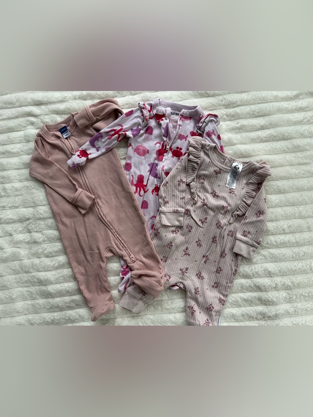 Old Navy & Gerber Baby Girl Sleeper Bundle 0-3M Ribbed Ruffle